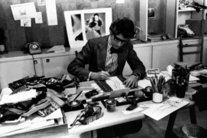 Scopri di più sull'articolo Yves Saint Laurent e i preziosi tessuti di Lione in mostra a Parigi